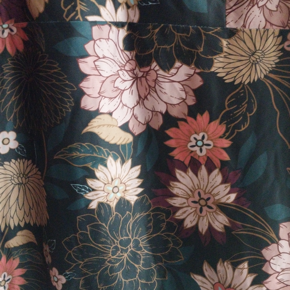 Democracy Multicolor Dark Floral Camisole Tank Top with Adjustable Straps - Picture 5 of 6